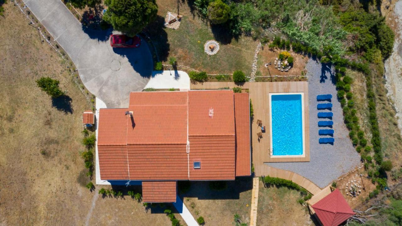 Villaer Zizi Sea View *